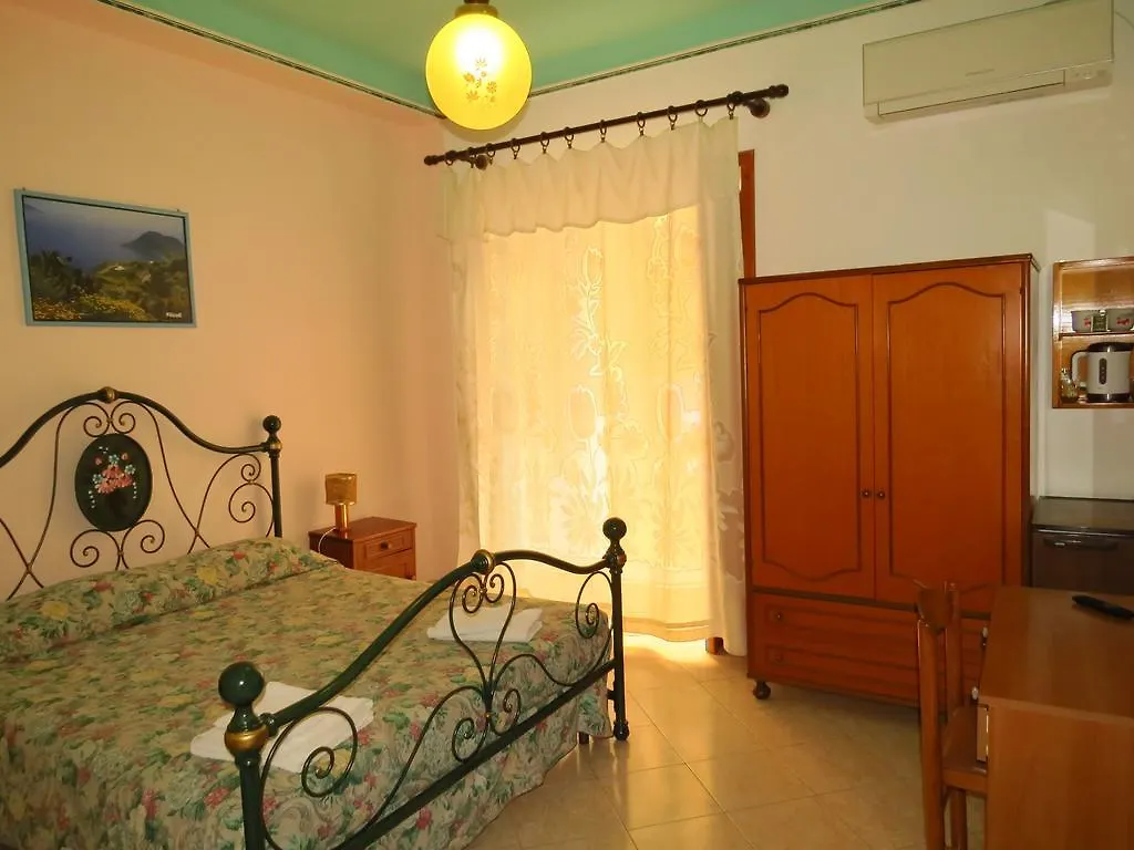 Гостевой дом Casa Vittorio B&B Липари