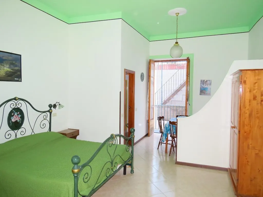 Casa Vittorio B&B Липари