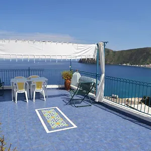  Holiday home Blu
